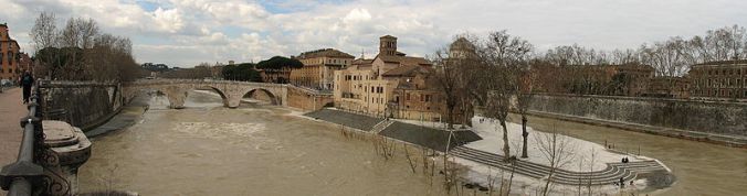 800px-Tiber_island_panorama