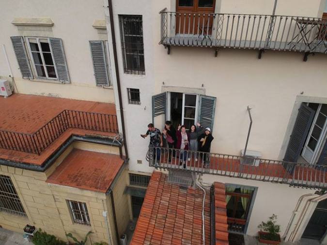 22894684_1573807432679127_1070112860_n