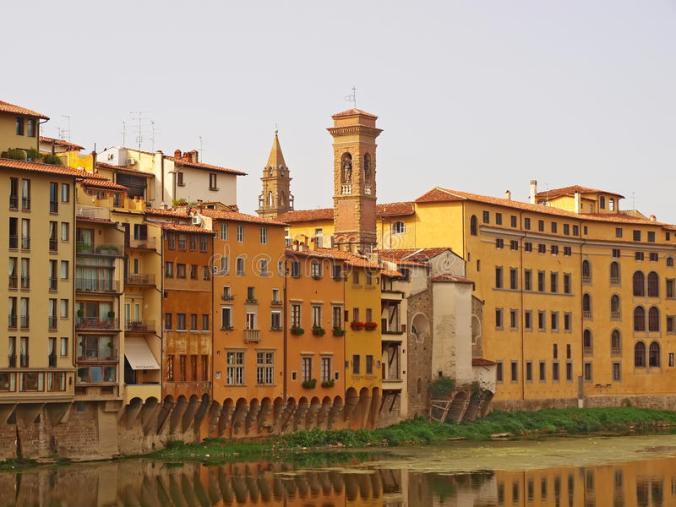 florence-houses-along-river-arno-29274247