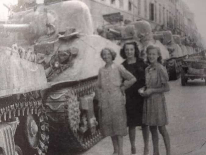 38996276_313245942754975_8620869145489047552_n