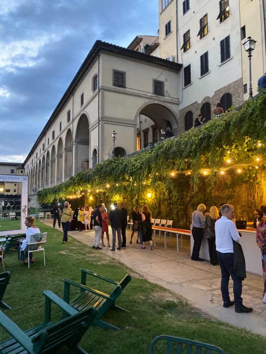 HL6Dy5rGRYeQKtgLjUMIJQ