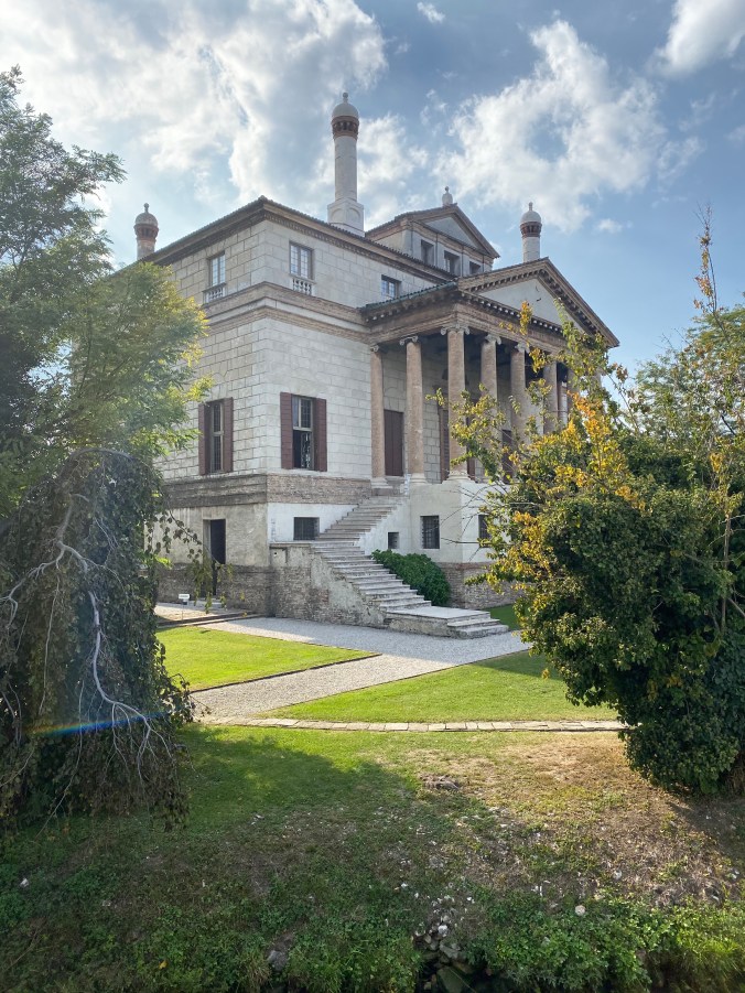 KLRqeAkqTMe5F4OGe3xevQ