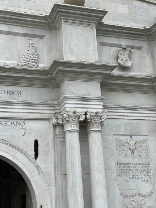 r0OauTUUT56crn1POWl63g