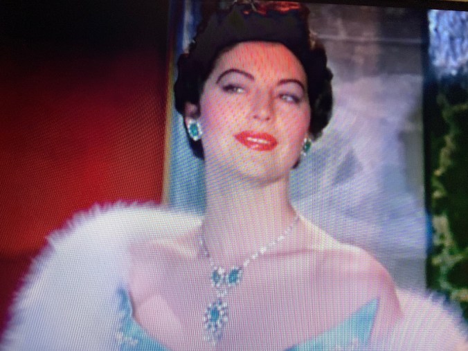 ioGILYiIS06qSsYjSRAllw